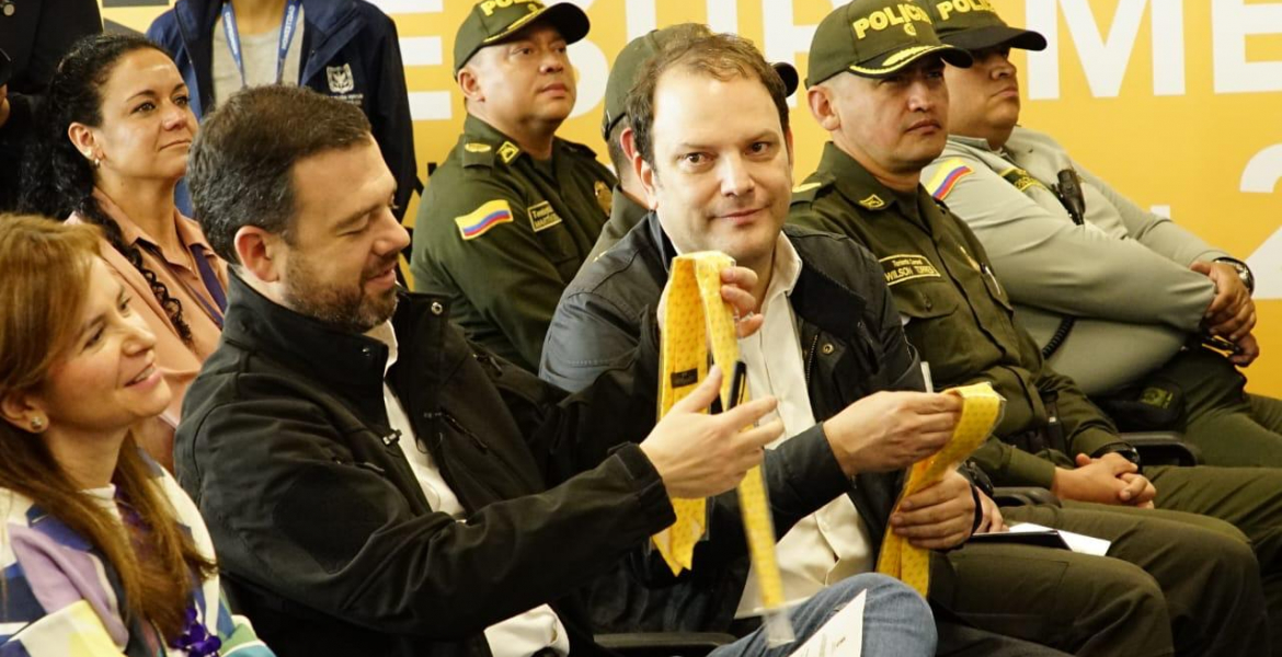 Turismo Bogotá certifica a taxistas que reciben a visitantes en Aeropuerto El Dorado