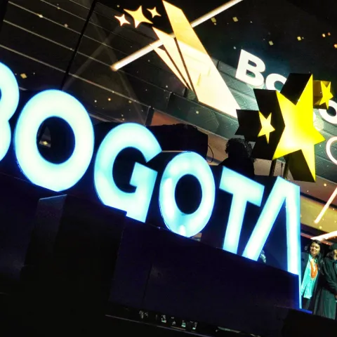 Seis actores clave y empresarios brillaron en Bogotá de Gala y fueron reconocidos por su aporte al desarrollo económico y posicionamiento de la ciudad