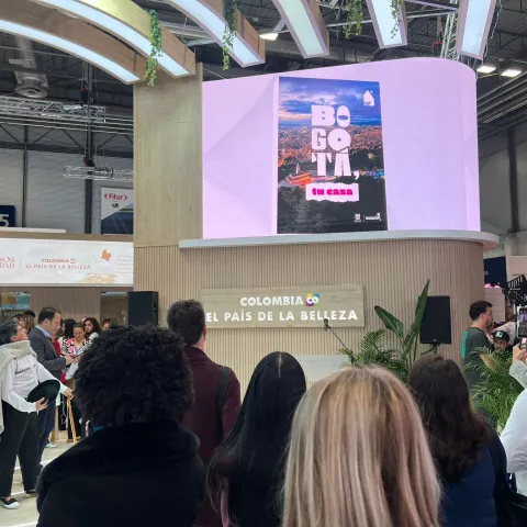 Bogotá busca conquistar a viajeros Iberoamericanos con lanzamiento de libro de experiencias turísticas en Madrid, España