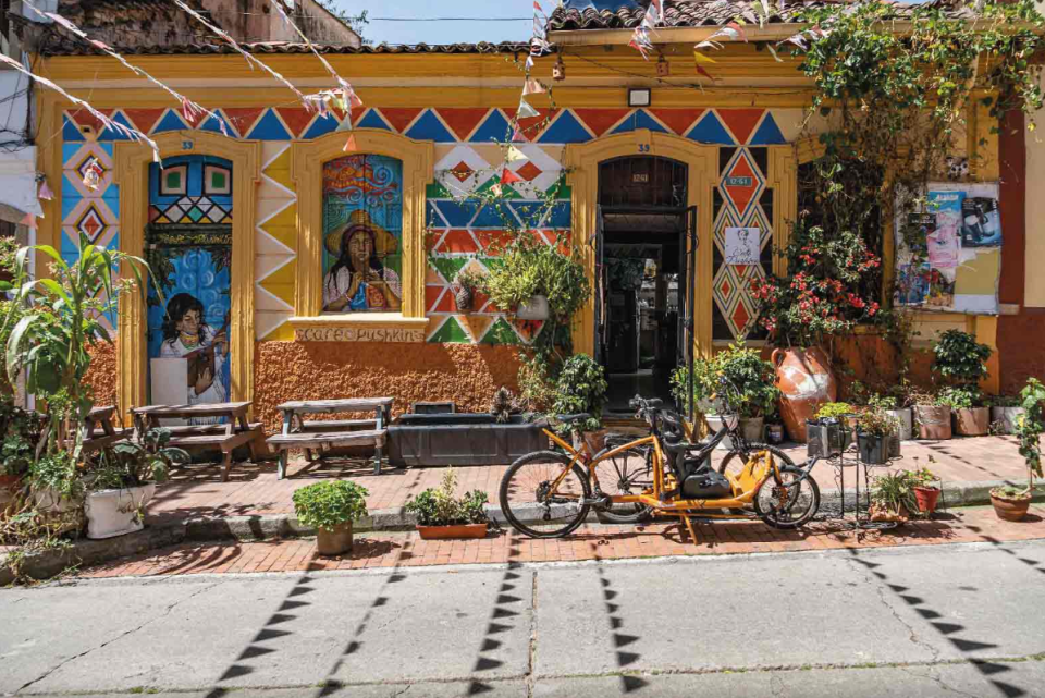 “Tesoros Escondidos del Turismo en las localidades” exposición fotográfica que realizará turismo Bogotá en la Plaza de Bolívar para conmemorar el Día Mundial del Turismo.