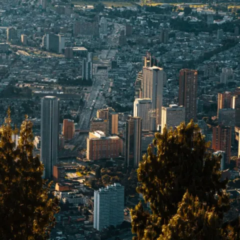 Aumento del 5,0% de visitantes internacionales y más datos positivos para el sector turismo de Bogotá