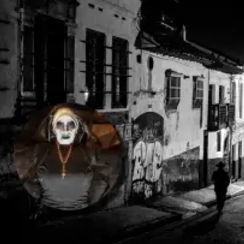 El lado oculto de La Candelaria: recorridos nocturnos que revelan misterios y leyendas de Bogotá