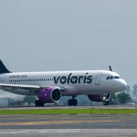 Desde 107 dólares y con dos operaciones semanales: así es el nuevo vuelo directo entre Bogotá y Guadalajara de Volaris