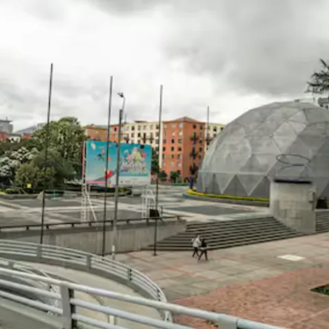 Bogotá sigue de moda: recibió 6,61 millones de turistas entre enero y octubre de 2025