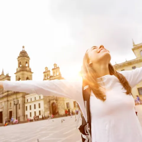 Mujeres impulsan el turismo en Bogotá: así viajan y lideran el sector