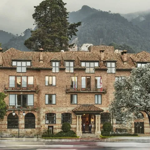 Four Seasons Hotel Bogotá Casa Medina, hotel de Bogotá reconocido entre los mejores de Centro y Sudamérica en 2026
