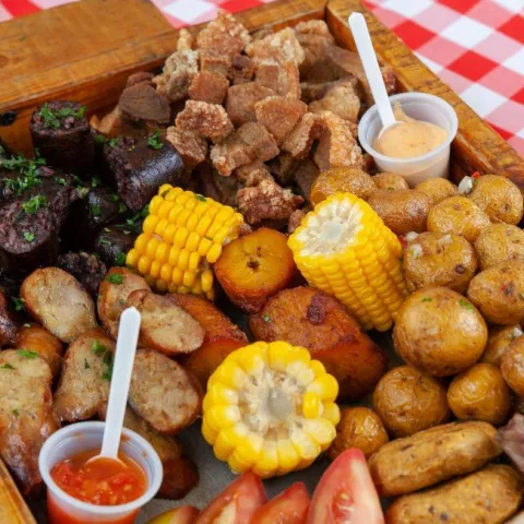 Fritanga a 25.000 pesos en Bogotá: las plazas de mercado donde la venderán del 2 al 4 de octubre