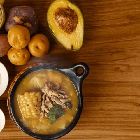 Bogotá entre los finalistas de los Premios Hotel & Mantel 2026 por su destacada Gastronomía
