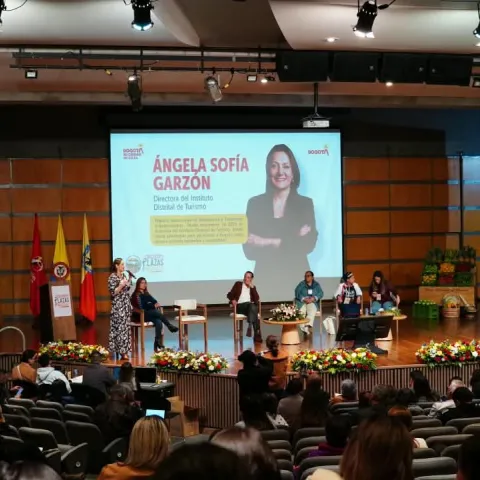 Bogotá impulsa su turismo gastronómico y comunitario desde las plazas de mercado