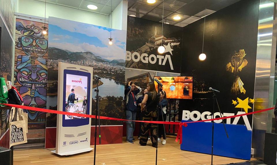 Con nuevo Punto de Atención al Turista Internacional en Aeropuerto El Dorado se consolida una nueva era en la bienvenida a los viajeros