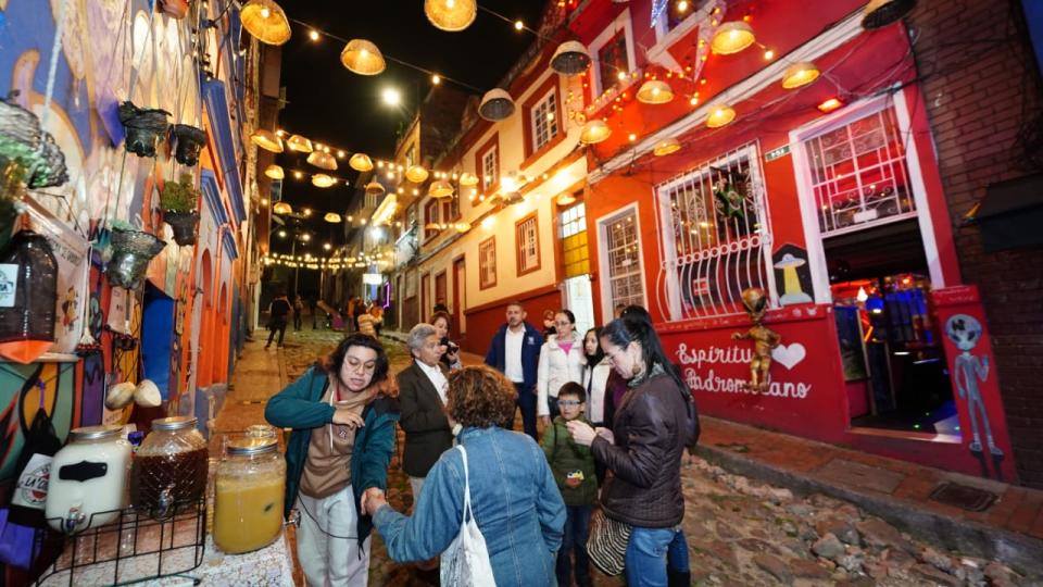 ¡Vive la Candelaria de Noche este 23 y 24 de febrero! Dos recorridos turísticos te cuentan su historia