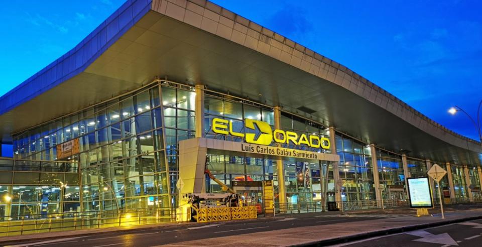 ● La capital colombiana se suma a la tendencia global de los destinos de conexión con una estrategia que busca convertir cada escala en una experiencia turística inolvidable.  ● El programa StopOver Bogotá hace parte de las estrategias del Plan de Desarrollo “Bogotá Camina Segura” y el programa “Bogotá Ciudad Aeropuerto”