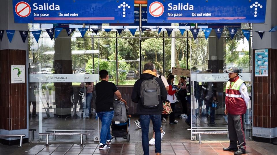 Turismo colombiano en auge: transporte terrestre impulsa conectividad y crecimiento de visitantes
