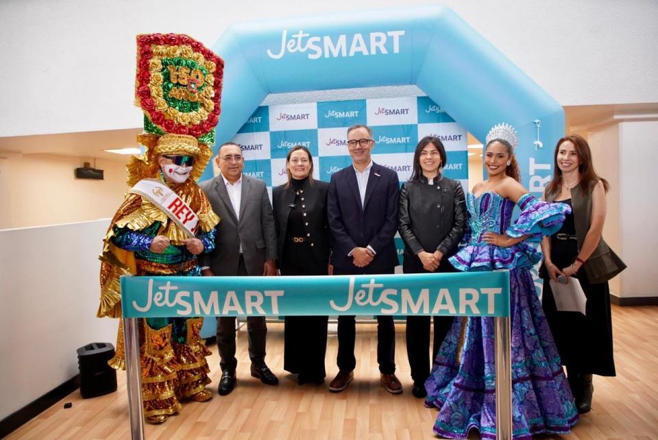 Bogotá y Barranquilla, más cerca que nunca: JetSMART inaugura ruta directa y se viste de Carnaval