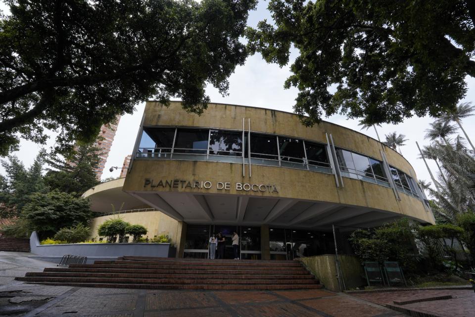 Electrónica, títeres y descanso: el Domo del Planetario de Bogotá despide octubre