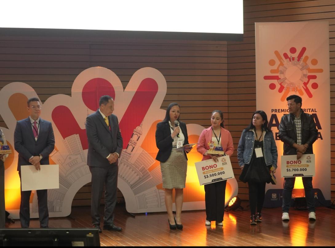 Turismo Bogotá recibe seis reconocimientos por su liderazgo en la gestión y compromiso con la excelencia
