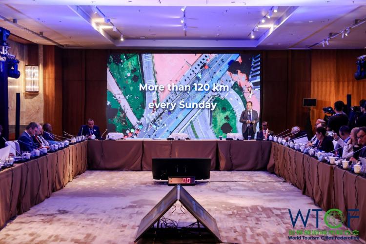 Bogotá fortalece su posicionamiento turístico global en la reunión del Consejo de la WTCF en Hong Kong