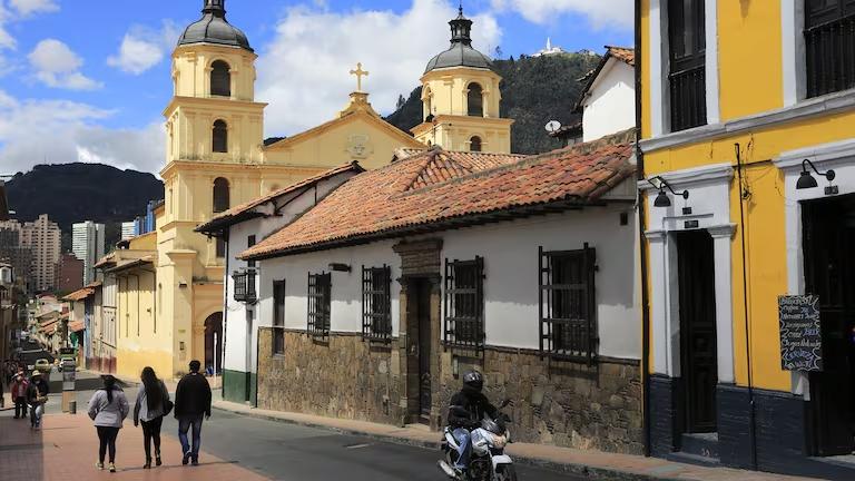 Estas son las tres nacionalidades de los turistas extranjeros que más han visitado Bogotá en lo que va de 2025