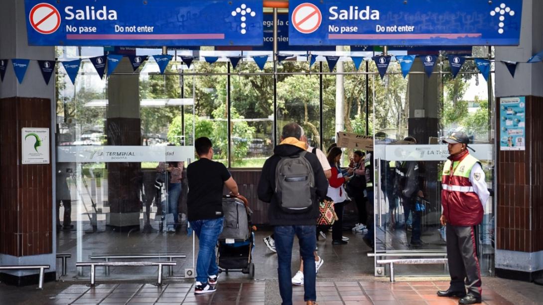 Turismo colombiano en auge: transporte terrestre impulsa conectividad y crecimiento de visitantes