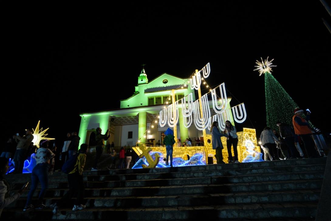 Monserrate iluminado