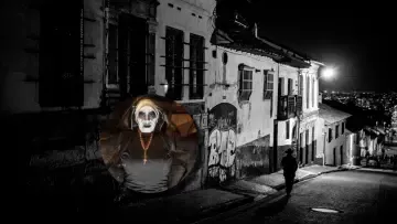 El lado oculto de La Candelaria: recorridos nocturnos que revelan misterios y leyendas de Bogotá