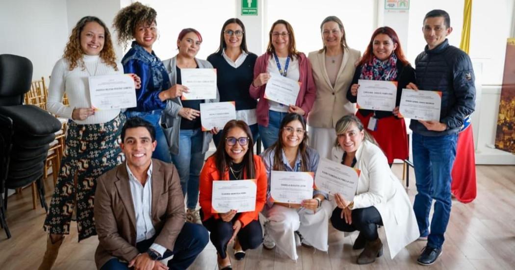 El IDT recibió la certificación de los primeros 19 Cuidadores de Confianza del Distrito